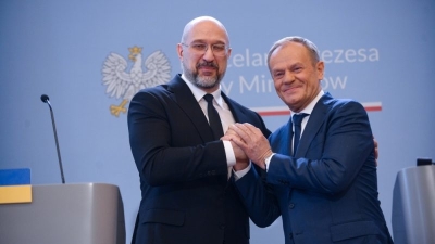 Poland pledges further solidarity with Ukraine as PMs meet in Warsaw