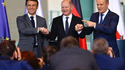 France, Germany, Poland try to mend cracks by setting out joint Ukraine priorities